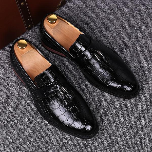 Croco Pattern Leather Shoes For Men