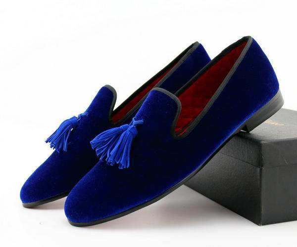 Sleek Men Velvet Loafers Shoes With Tassel